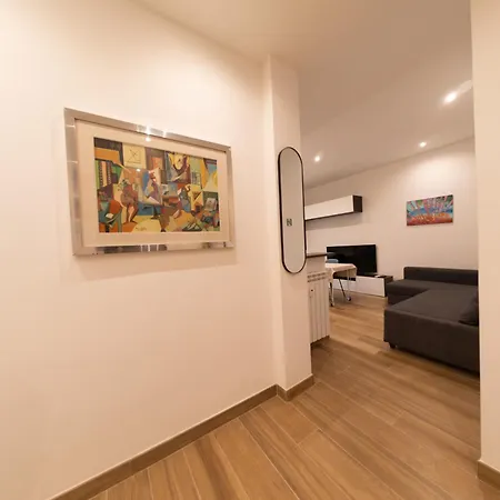 New Cozy Apt, Close To Downtown דירה
