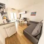 شقة New Cozy Apt, Close To Downtown