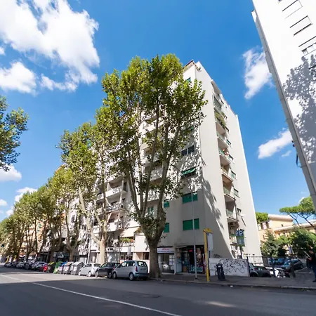New Cozy Apt, Close To Downtown * روما
